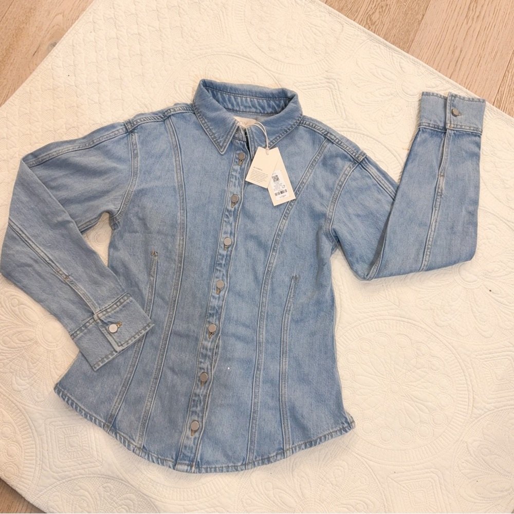 Light Blue Denim Button-Front Women’s Shirt Jacket